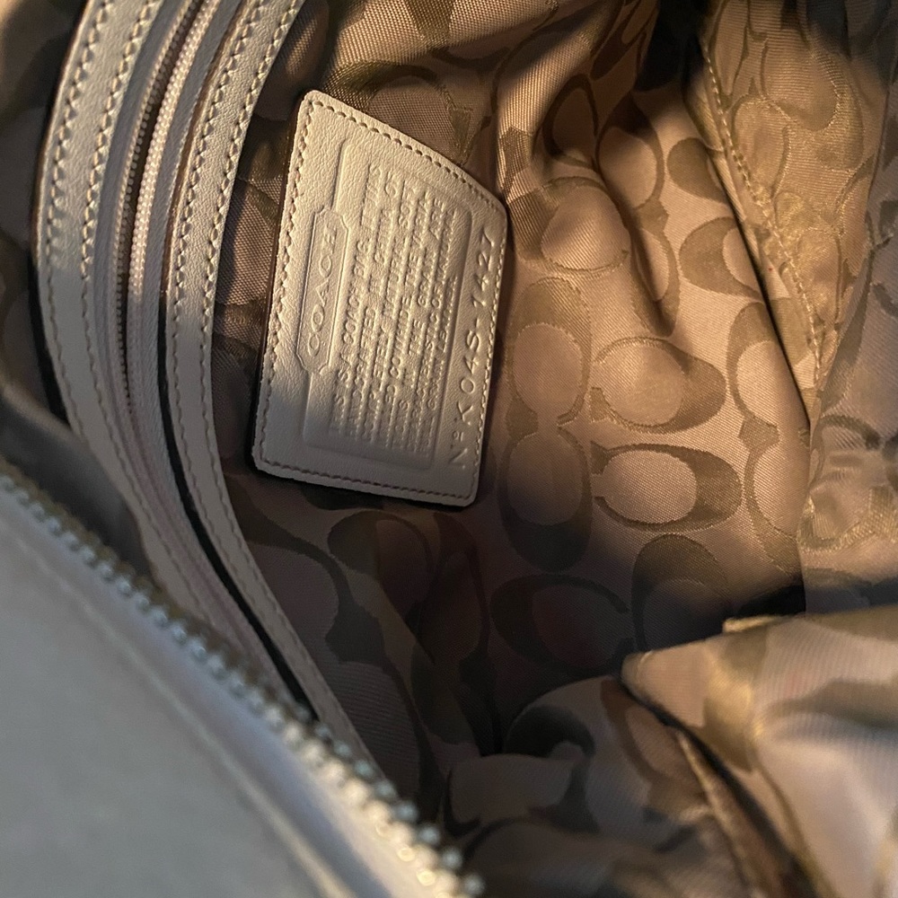 Coach Cream Soft leather Crossbody - Picture 3 of 10